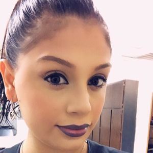 Meet your Posher, Janelle